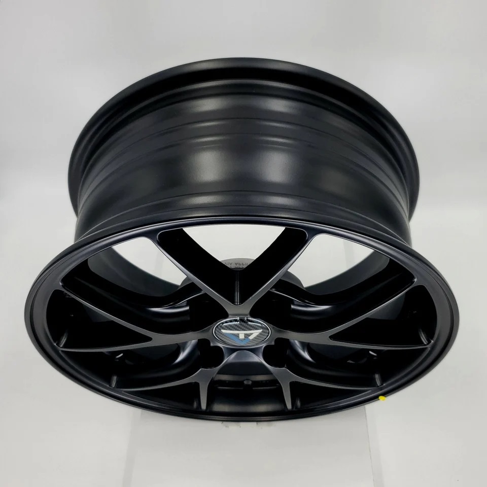 VLF-10 20x9.5 5x114.3 et35 Gloss Black Genuine - Image 5