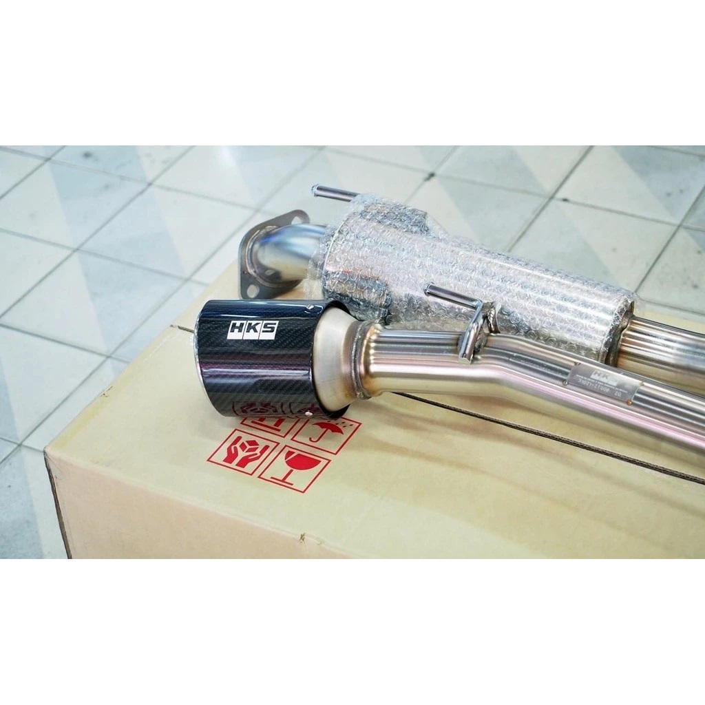 HKS Legamax Single Carbon Muffler for TOYOTA HILUX GUN135 - PN#31021-ZT006 Genuine - Image 2